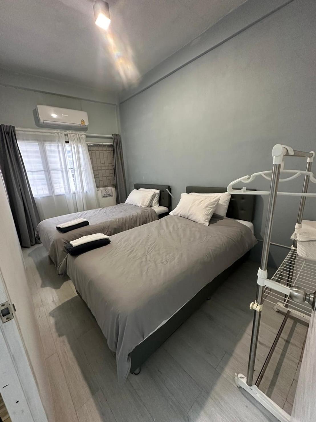 Bee House 172 Only 300m To Bts Talat Phlu Apartment *
