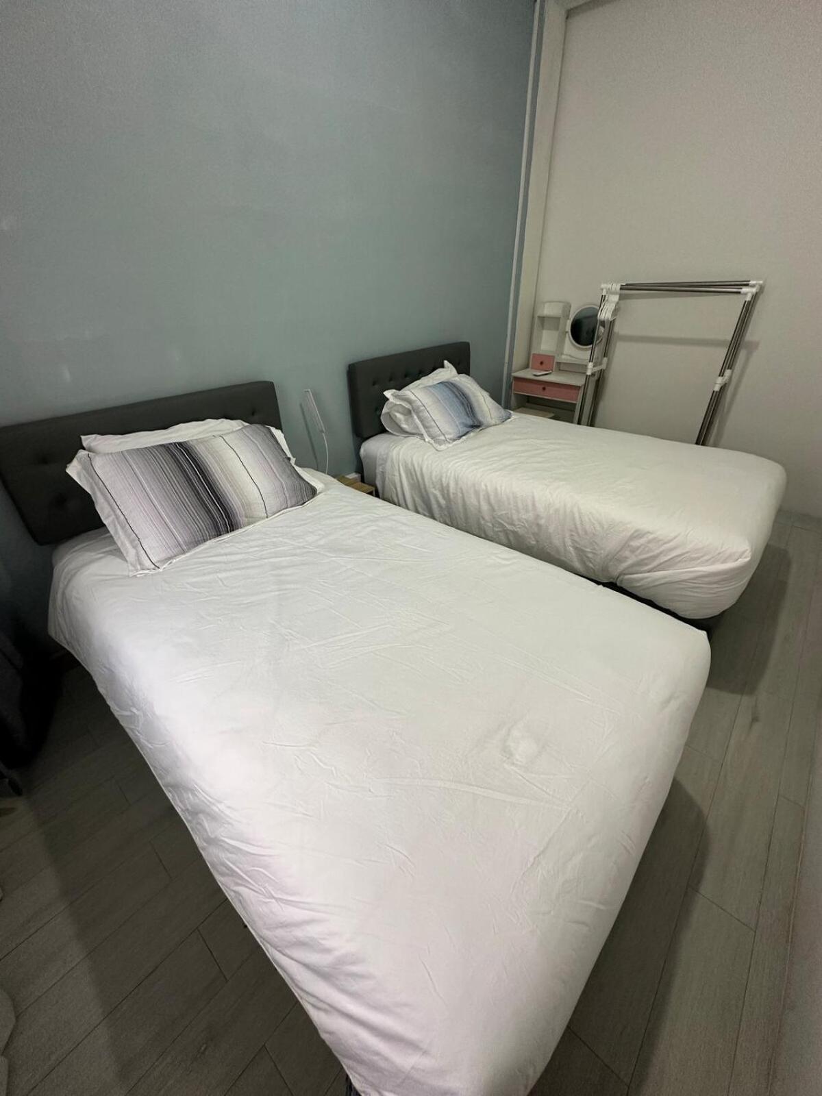 Bee House 172 Only 300m To Bts Talat Phlu