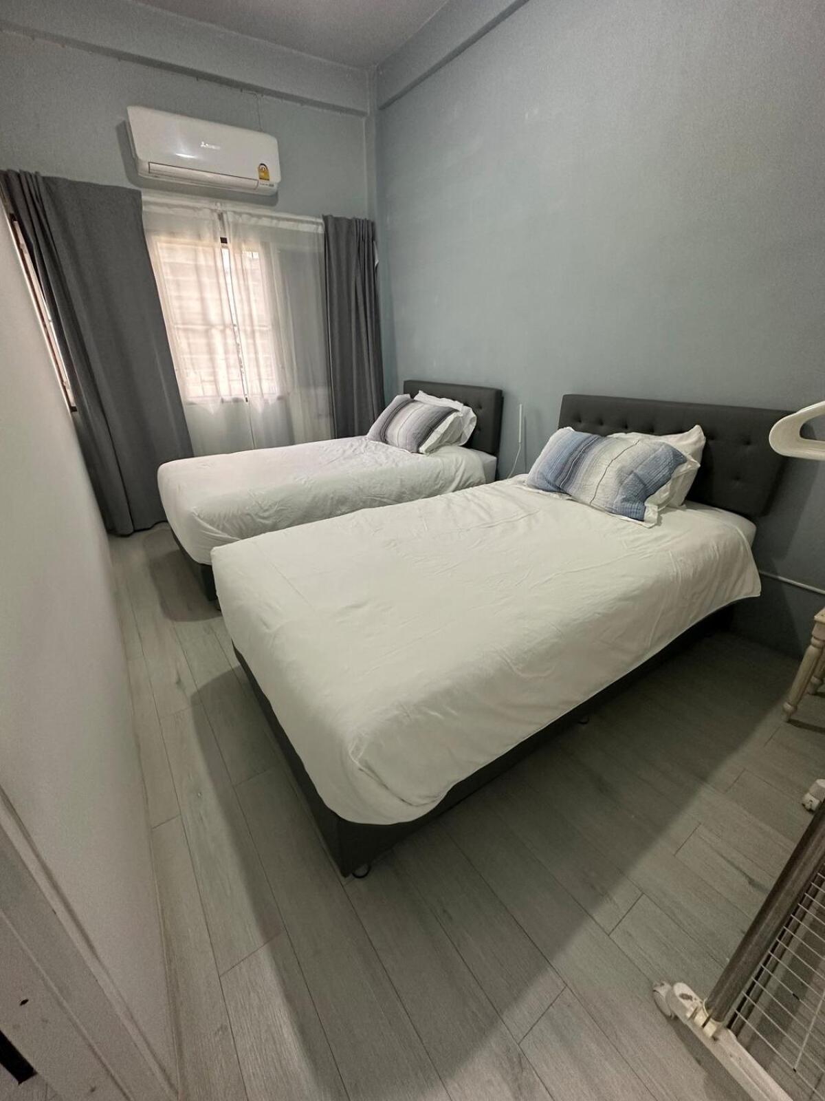 Apartment Bee House 172 Only 300m To Bts Talat Phlu *